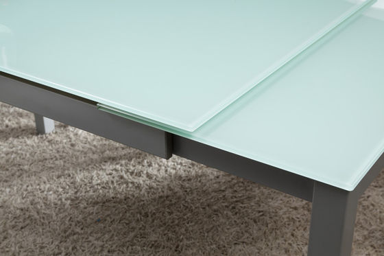 700mm Fashionable Extendable Glass Dining Table Lightweight With Iron Frame